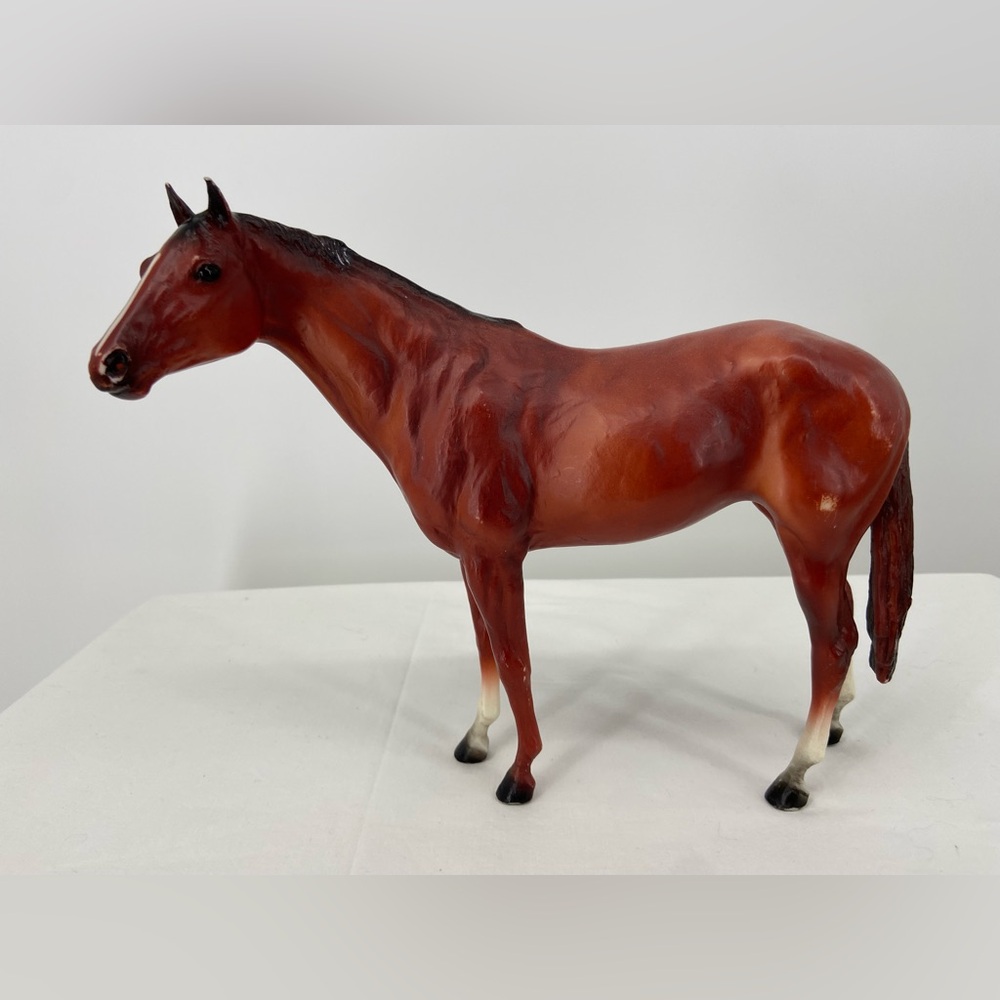 Breyer Model #1187 Secretariat Racehorse‎ Big Red  Retired